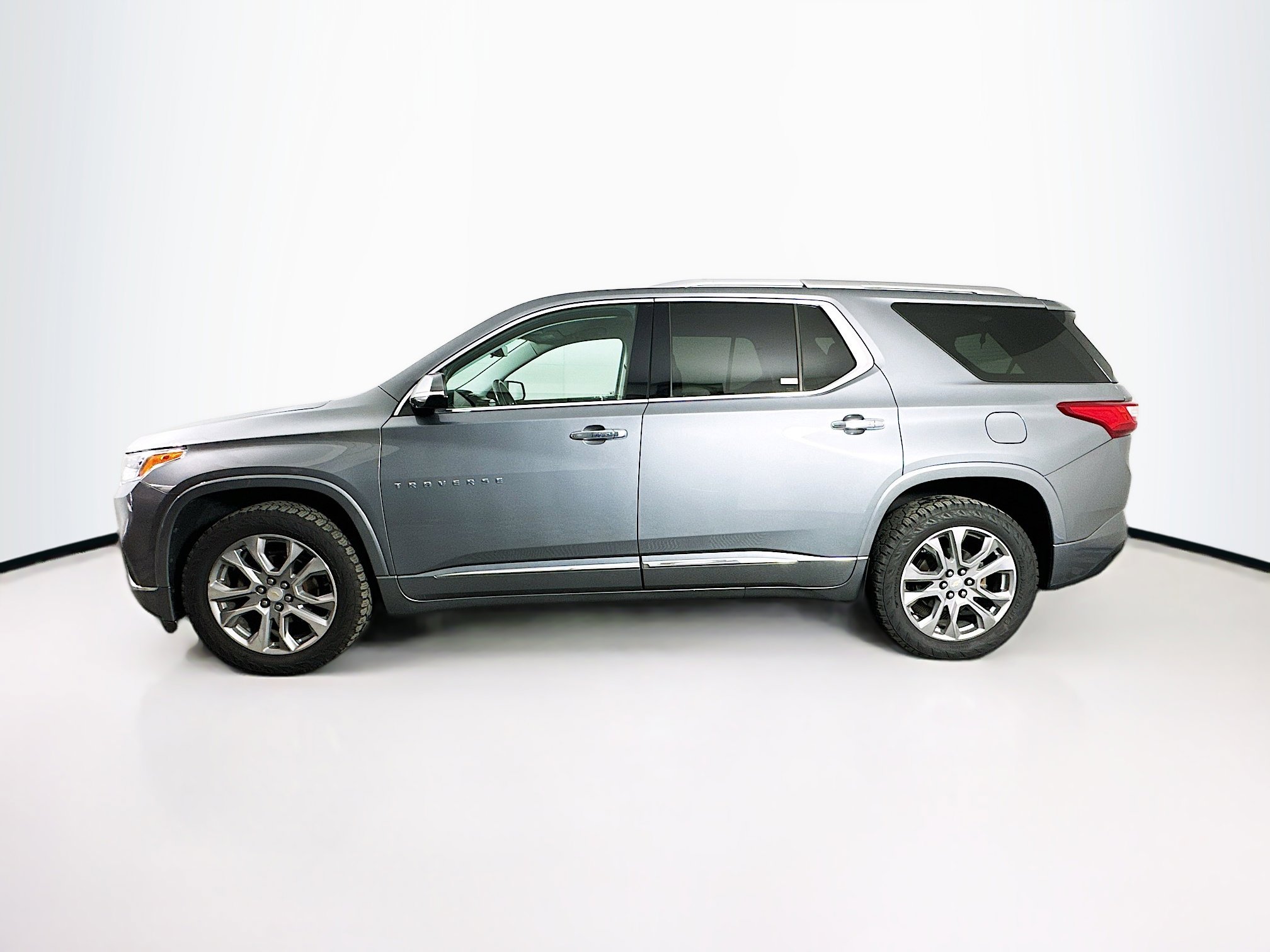 Used 2018 Chevrolet Traverse Premier image 4