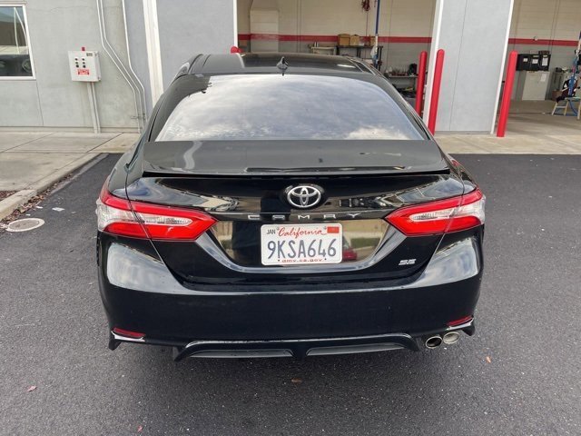 Used 2019 Toyota Camry SE image 6