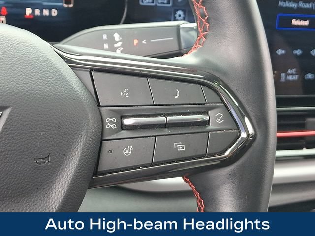 Used 2025 Chevrolet Silverado EV RST AWD/4WD image 8