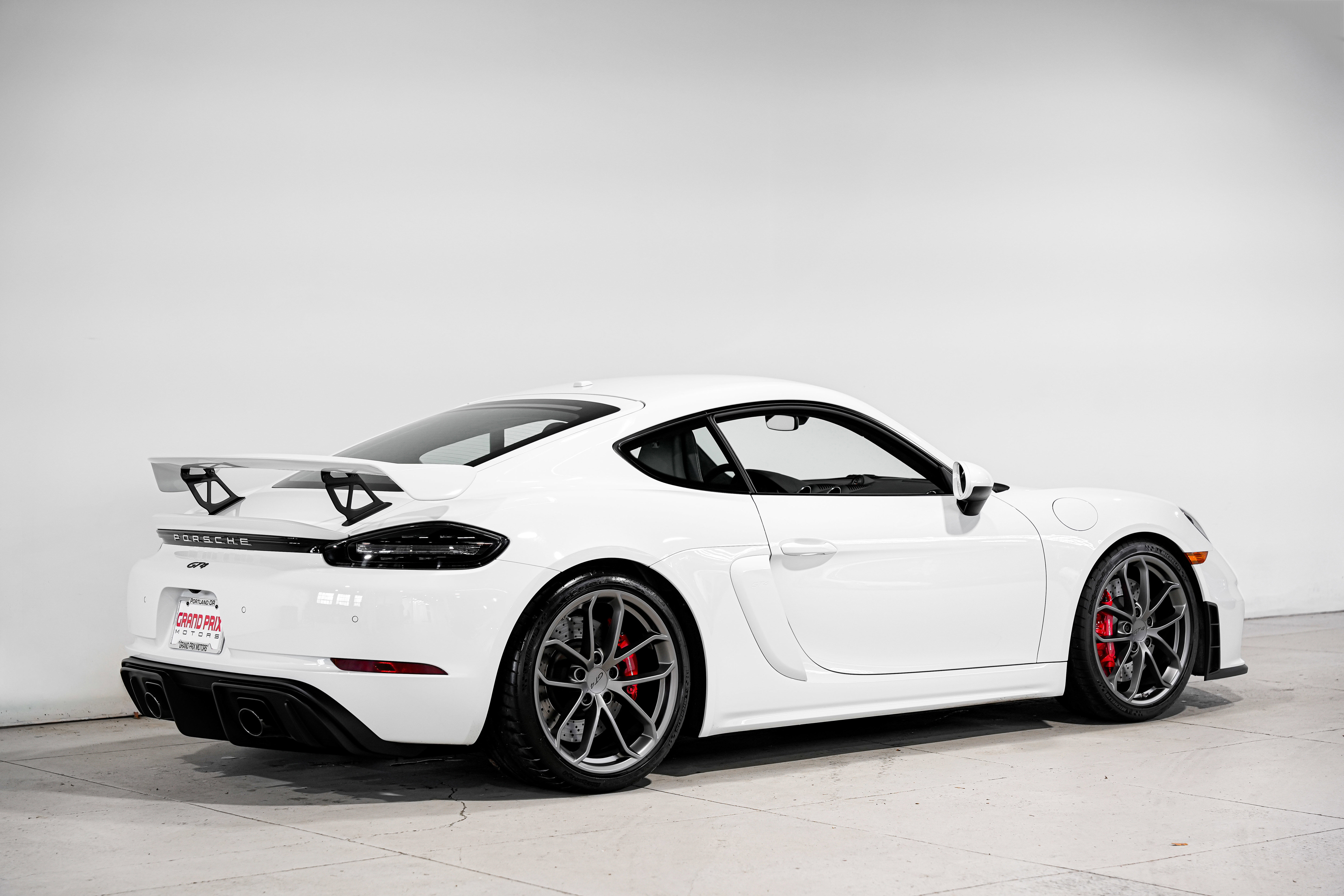 Used 2020 Porsche 718 Cayman GT4 image 3