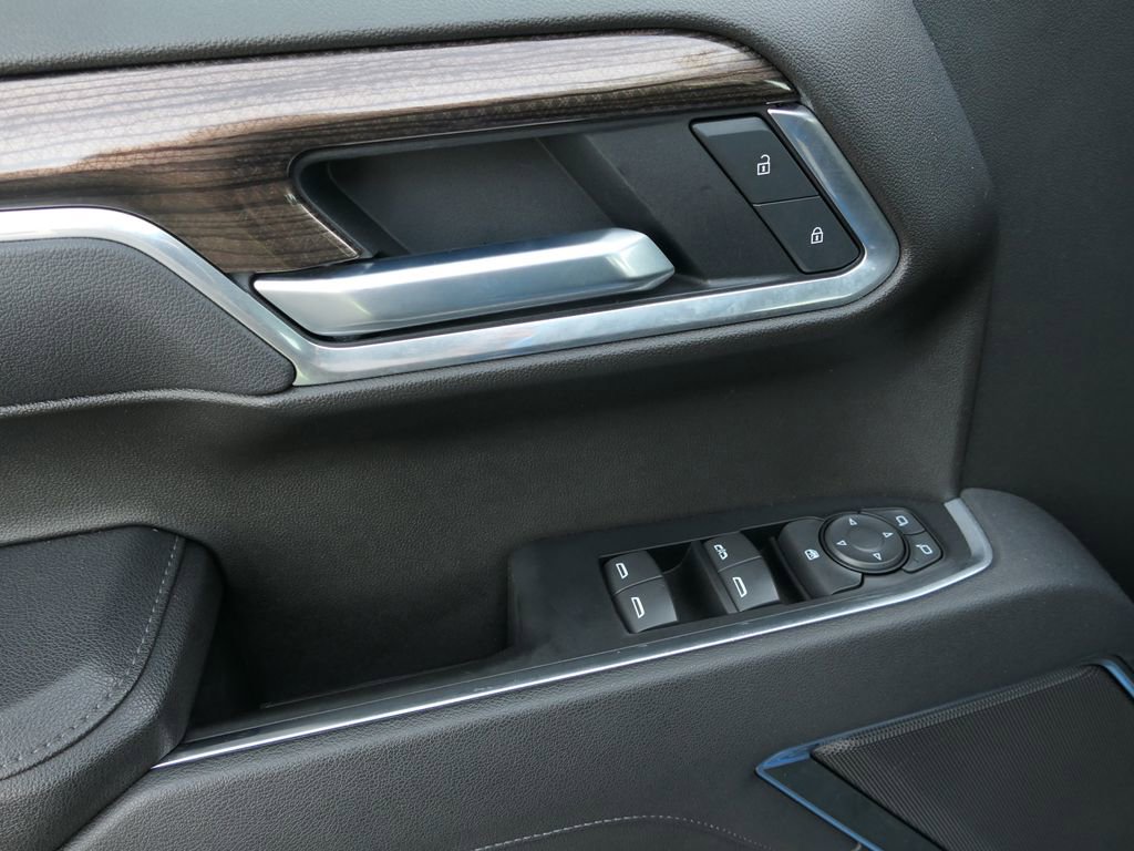 Used 2025 Chevrolet Silverado 1500 LT image 16