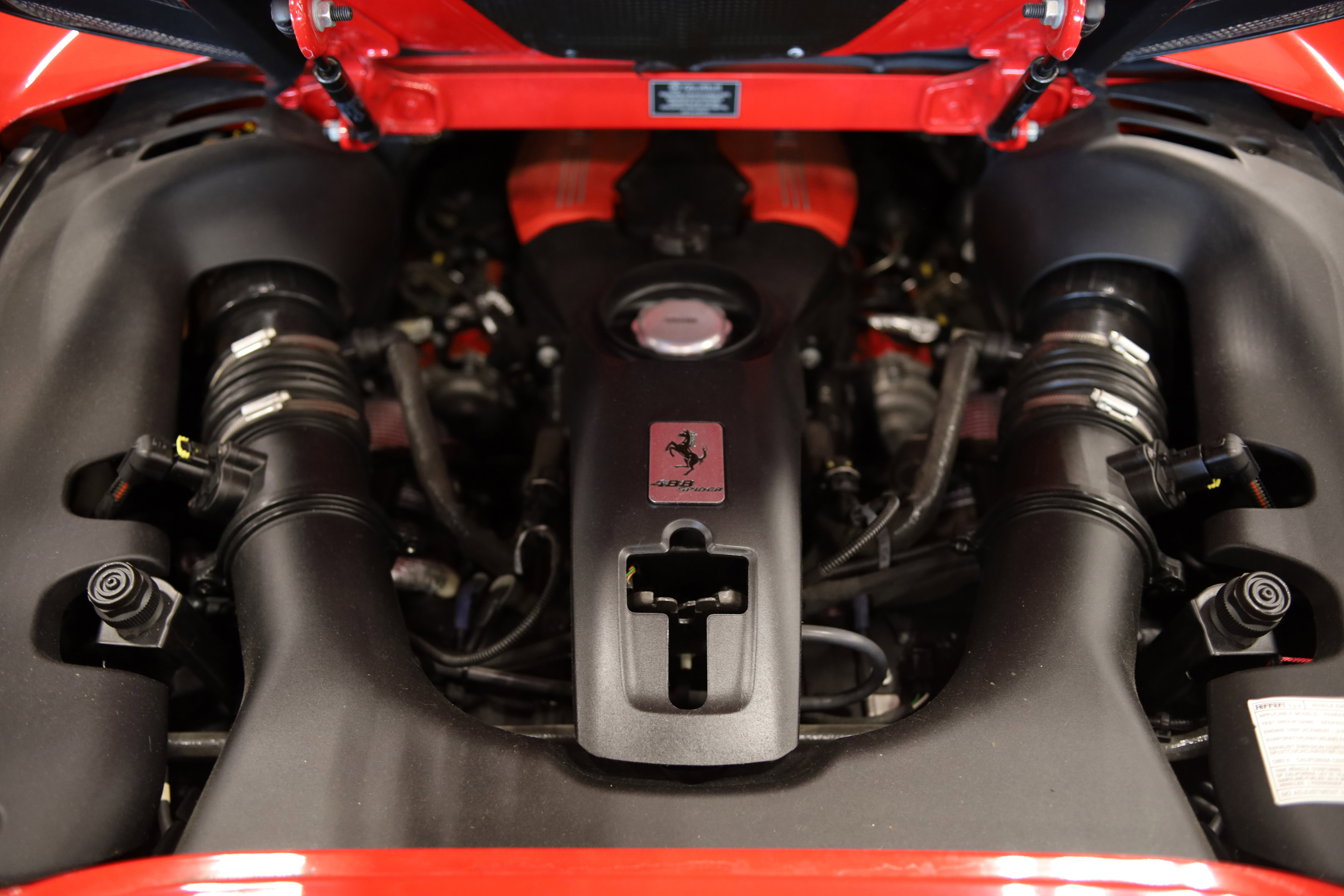 Used 2019 Ferrari 488 Spider image 28