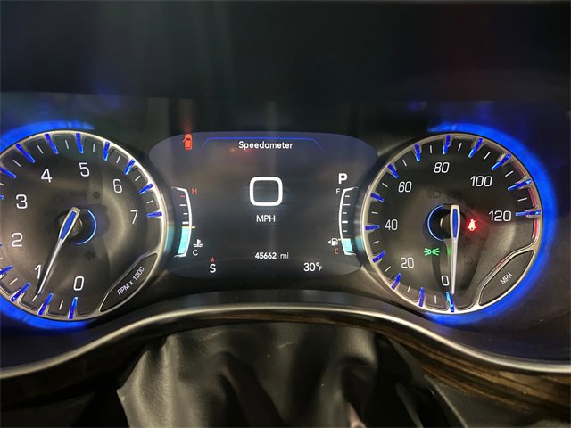 Used 2023 Chrysler Pacifica Limited image 38