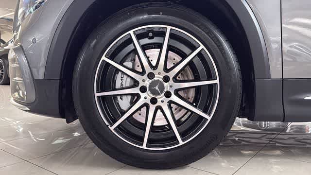 Certified 2026 Mercedes-Benz GLB 35 AMG 4MATIC image 11