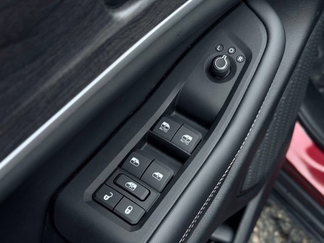 Used 2025 Jeep Grand Cherokee Limited AWD/4WD image 14