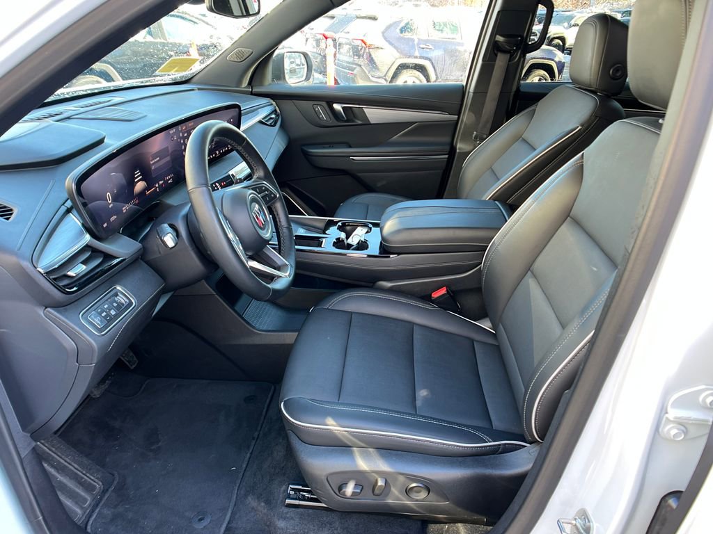 Used 2025 Buick Enclave Preferred image 9