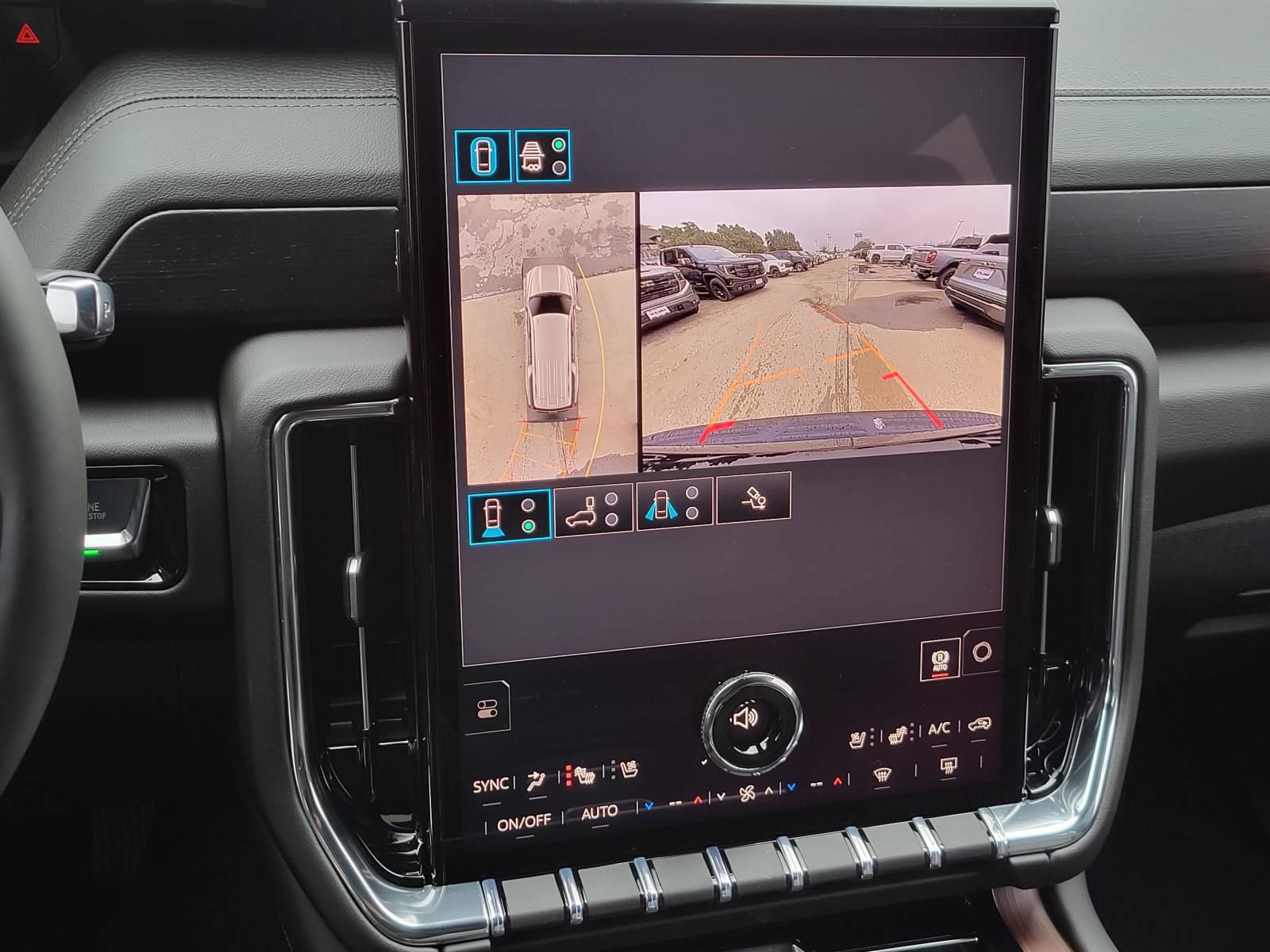 New 2026 GMC Yukon XL Denali w/ Advanced Technology Package AWD/4WD image 11
