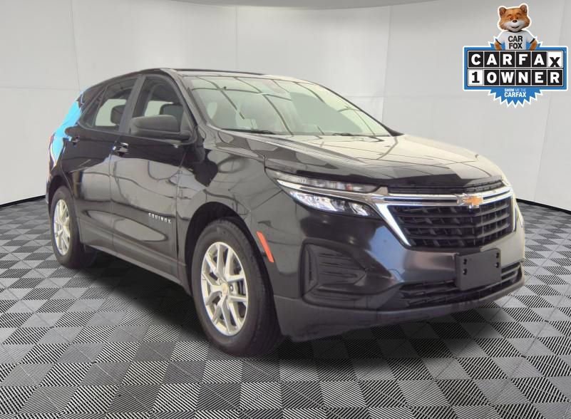 Used 2024 Chevrolet Equinox LS image 2