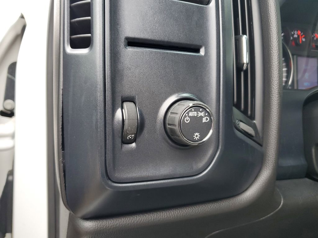 Used 2018 Chevrolet Silverado 2500 W/T w/ WT Fleet Convenience Package RWD image 16