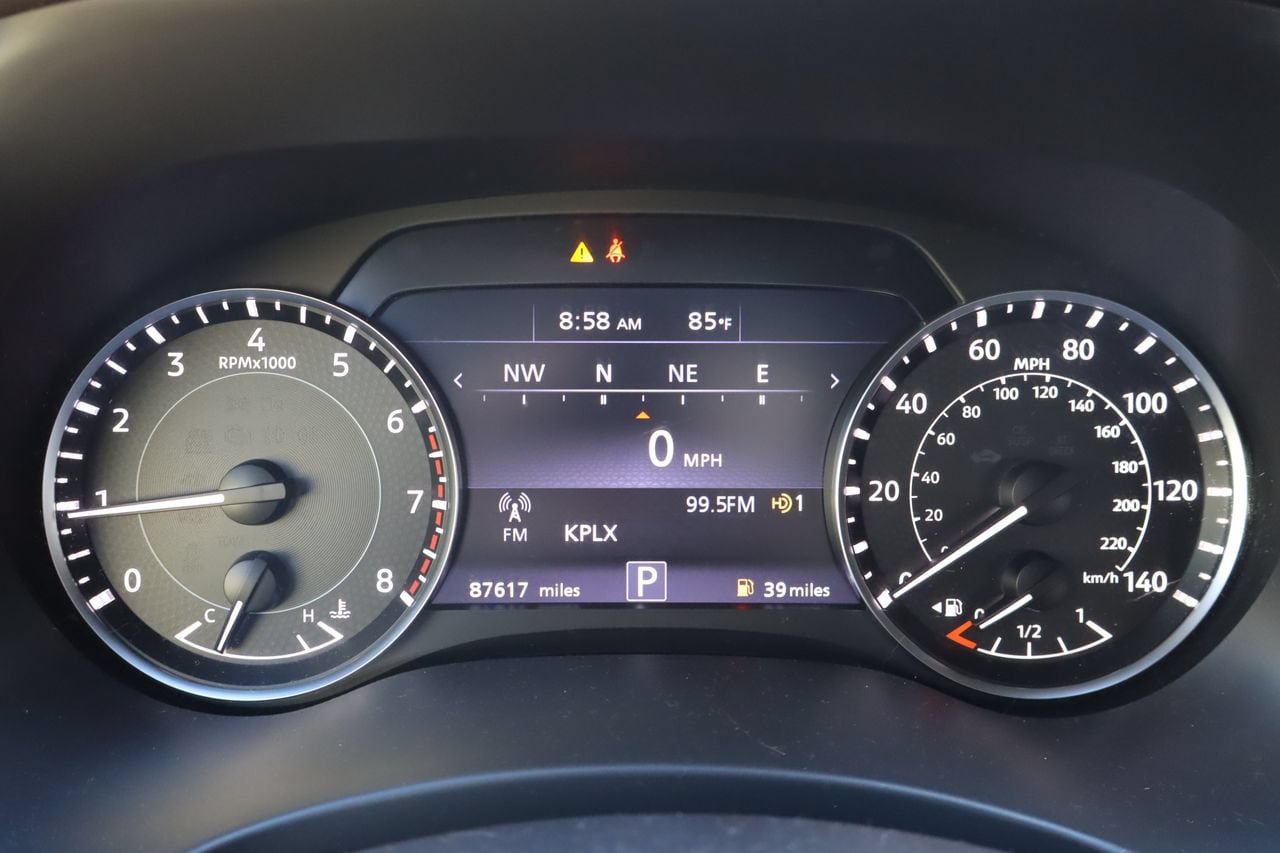Used 2022 Nissan Armada SL w/ Midnight Edition Package RWD image 11