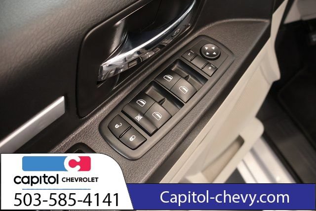 Used 2009 Dodge Grand Caravan SXT FWD image 12