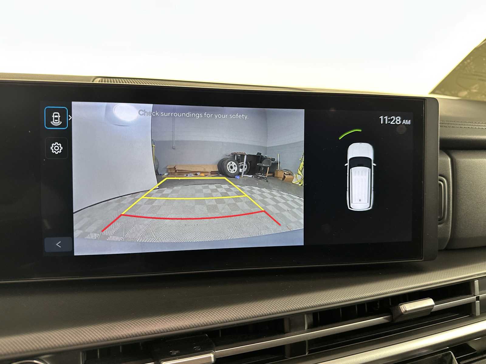 Used 2025 Hyundai Santa Fe SE FWD image 19