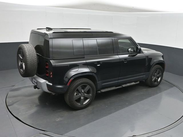 Used 2025 Land Rover Defender 110 S AWD/4WD image 32