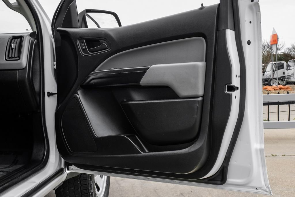 Used 2021 Chevrolet Colorado W/T image 40