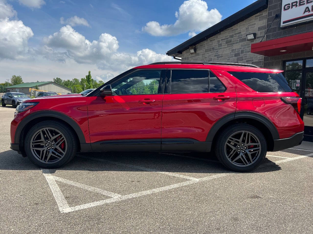 Used 2025 Ford Explorer ST w/ Sun And Sound Package AWD/4WD image 7