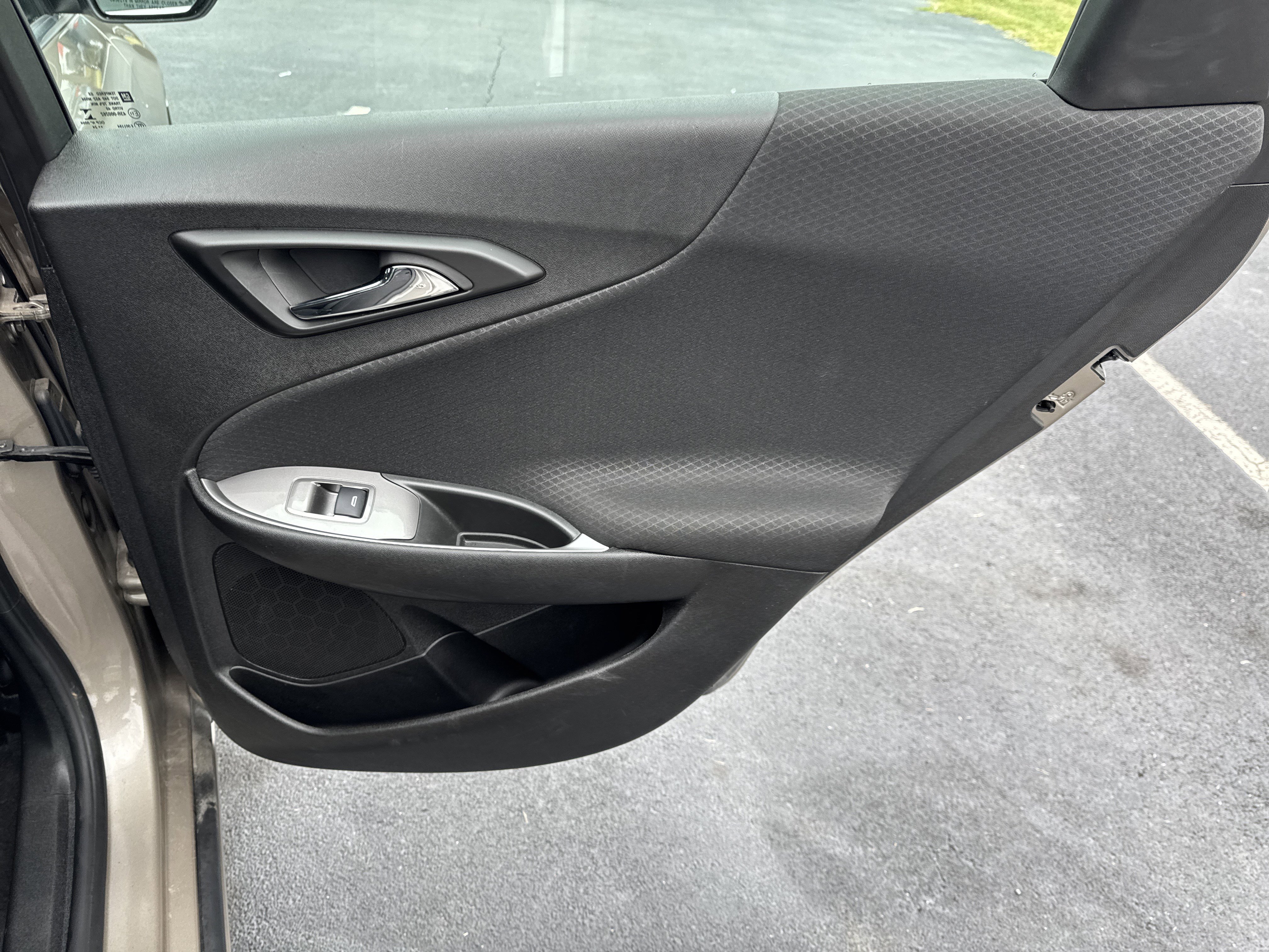 Used 2024 Chevrolet Malibu LT image 32