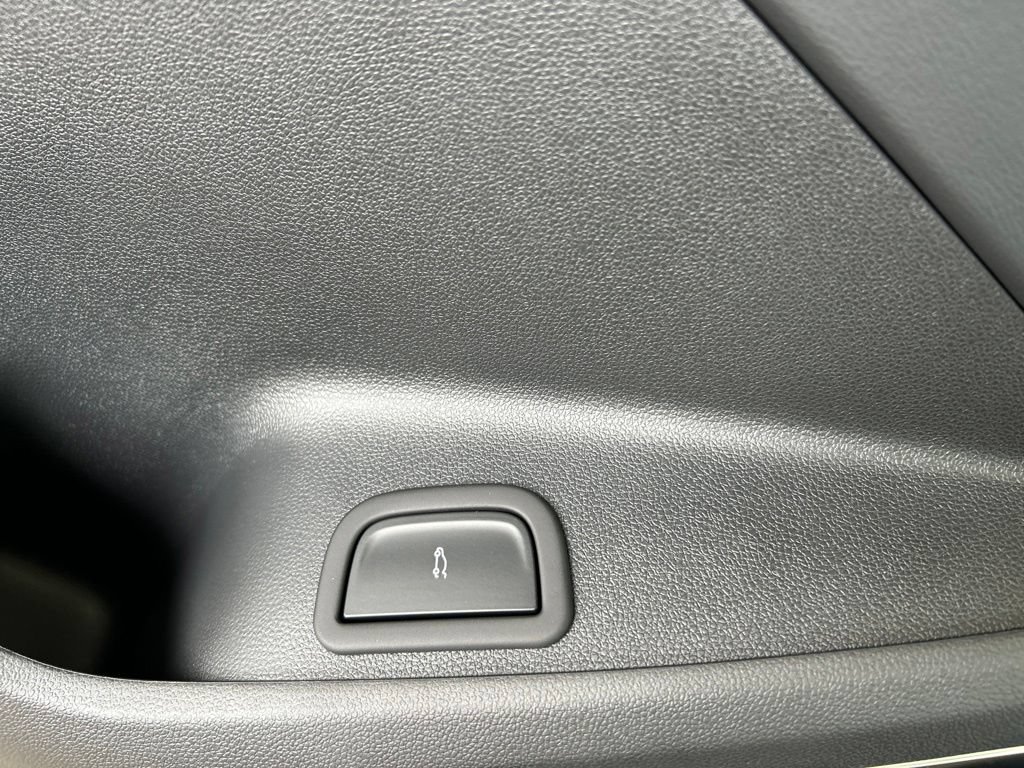 Used 2026 Buick Enclave Avenir w/ Super Cruise Package FWD image 29