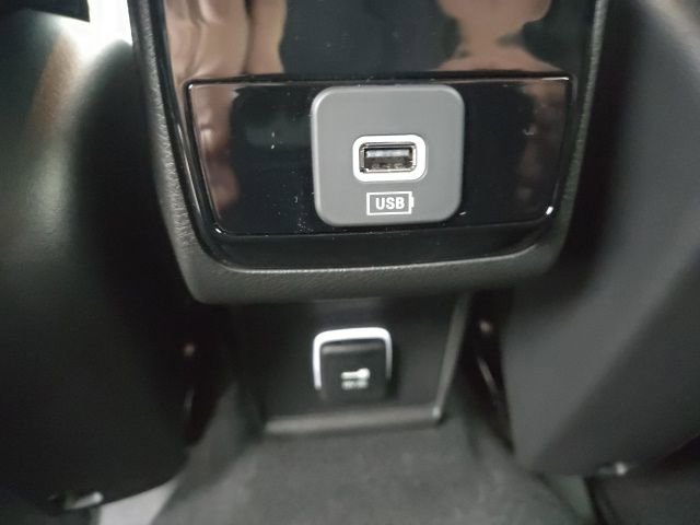 New 2026 Jeep Compass Limited w/ Sun, Sound & Navigation Group image 8