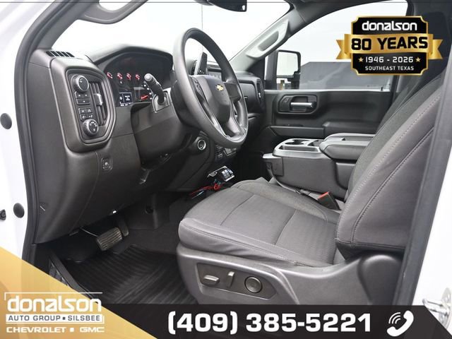 Used 2024 Chevrolet Silverado 2500 Custom w/ Custom Value Package image 6