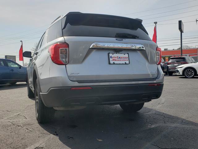 Used 2021 Ford Explorer XLT image 6