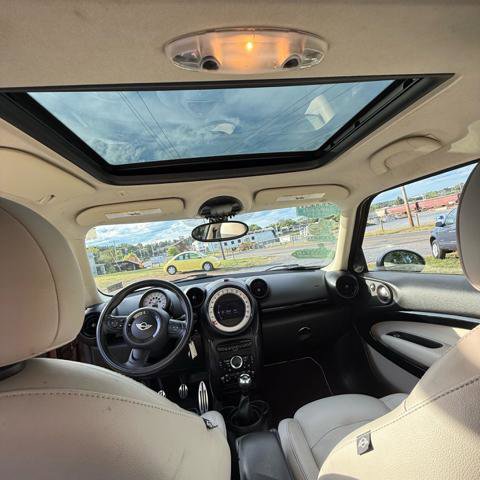 Used 2014 MINI Cooper Paceman S image 13