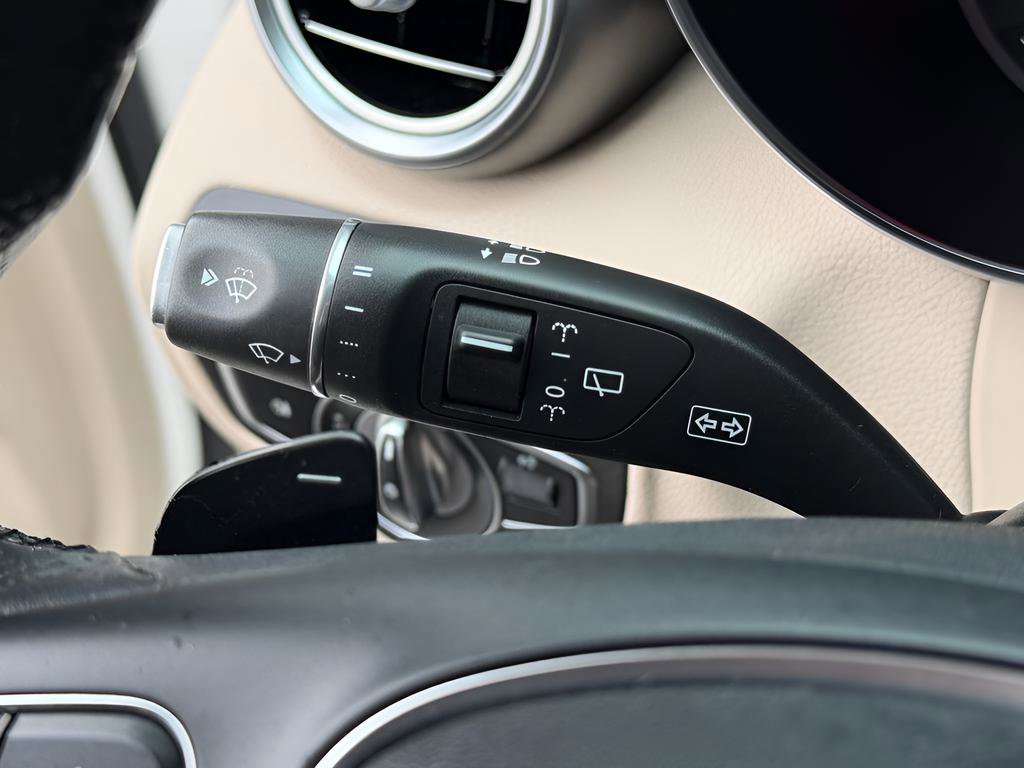 Used 2018 Mercedes-Benz GLC 350e 4MATIC image 39