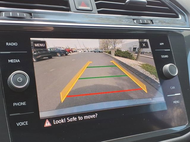 Used 2018 Volkswagen Tiguan SE image 11