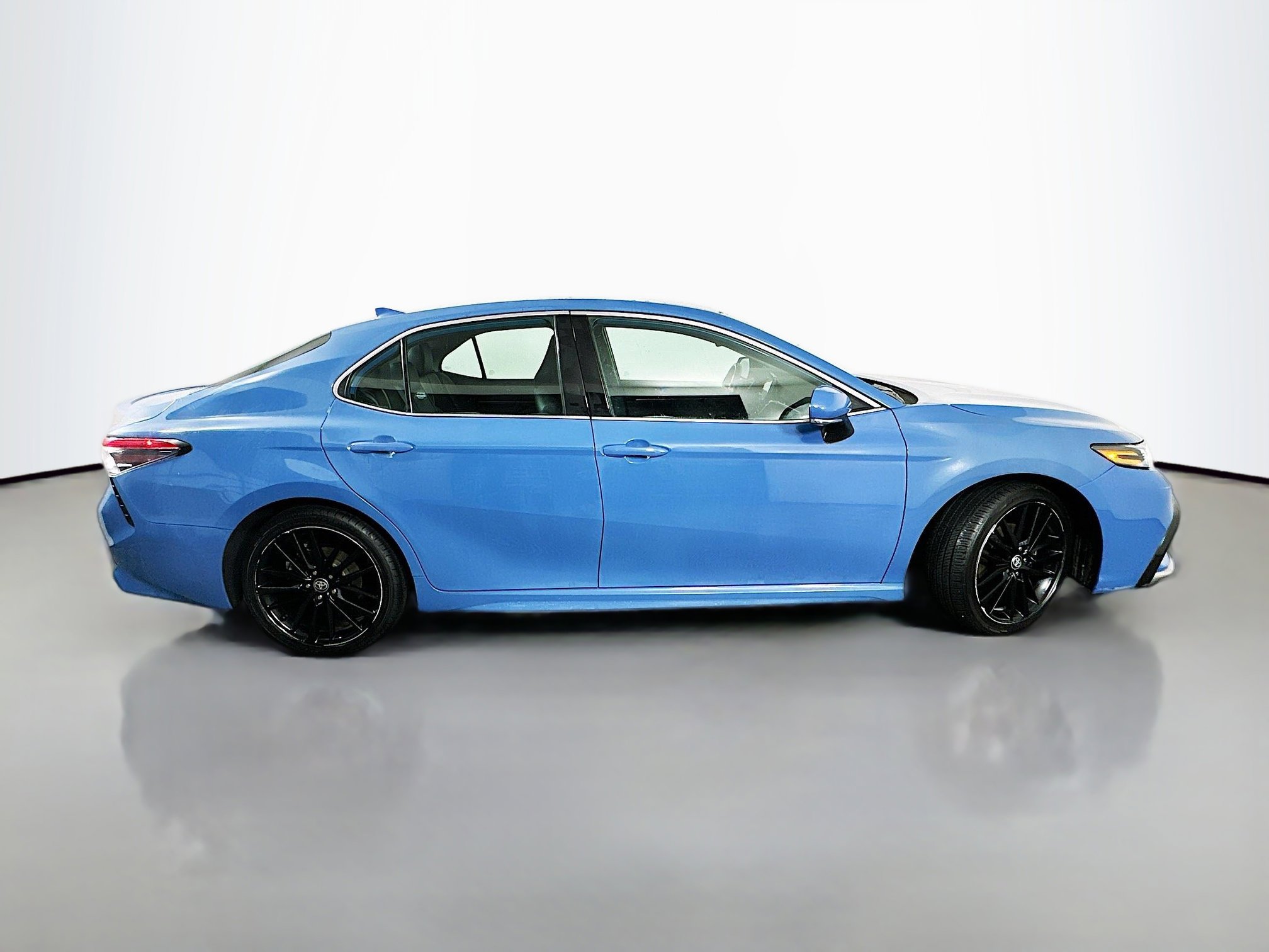 Used 2024 Toyota Camry XSE image 8