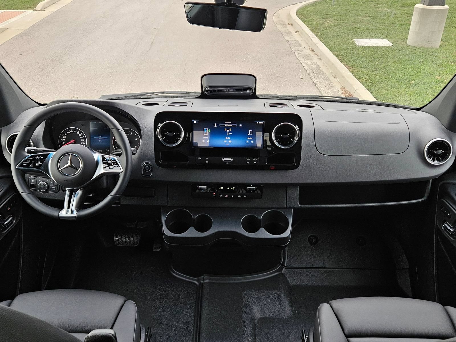 New 2025 Mercedes-Benz Sprinter 2500 image 15
