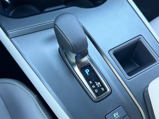 New 2025 Lexus UX 300h FWD image 27