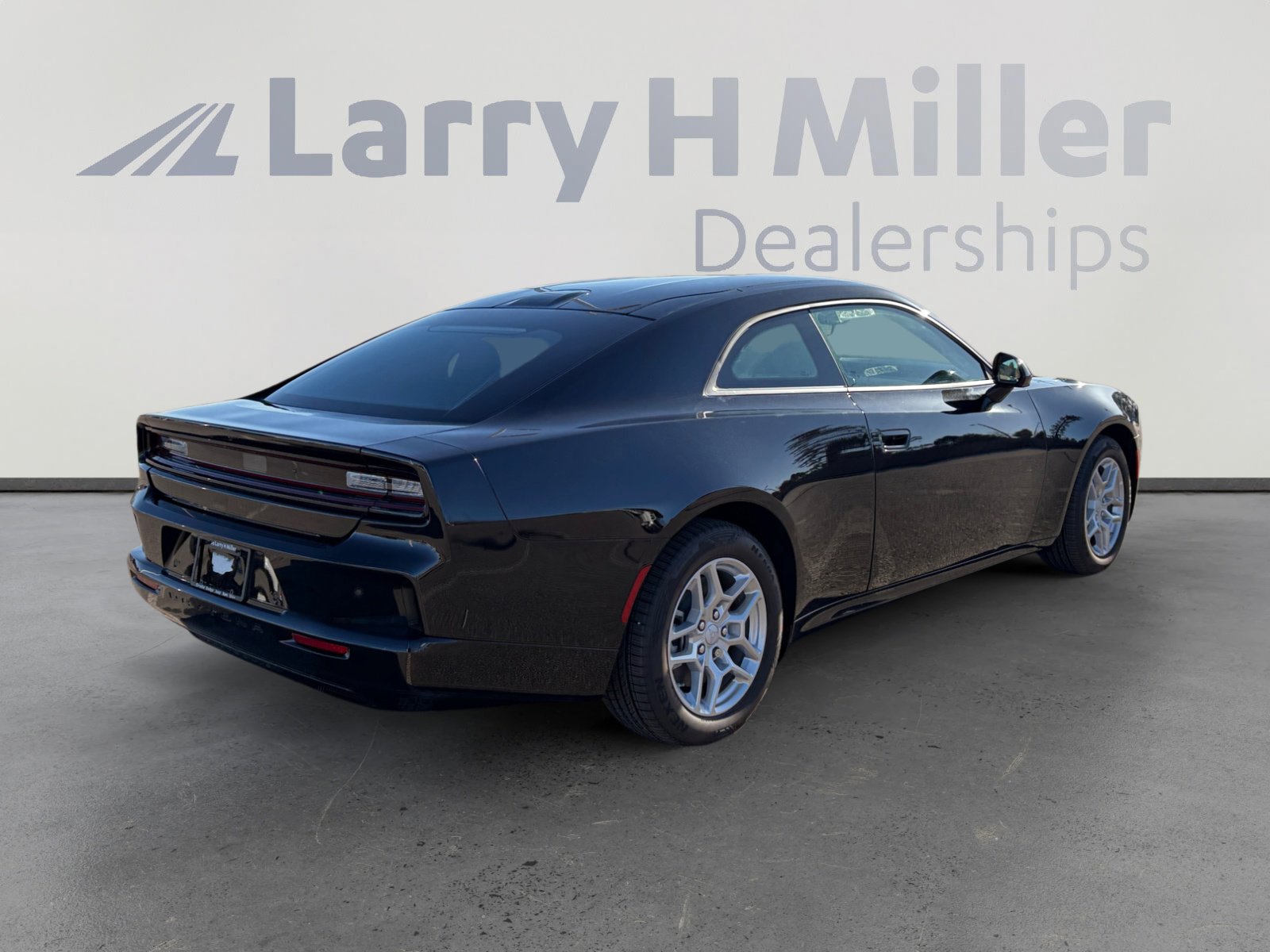 New 2025 Dodge Charger Daytona R/T w/ Quick Order Package 25M R/T AWD/4WD image 6