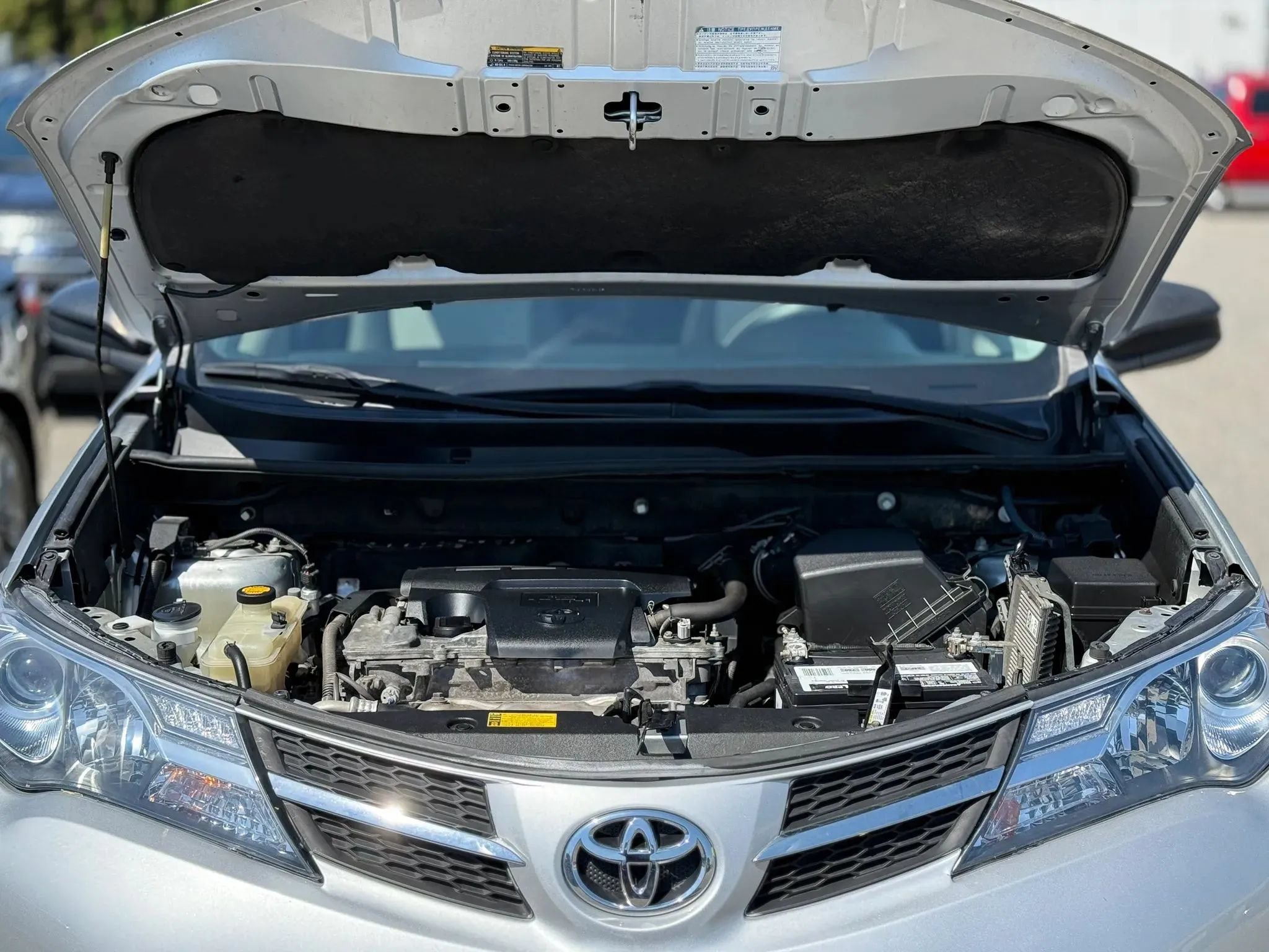 Used 2013 Toyota RAV4 LE FWD image 27
