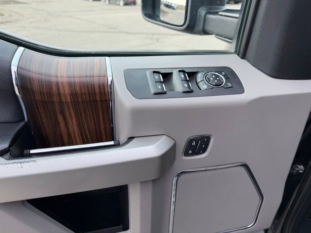 Used 2016 Ford F150 Lariat w/ Equipment Group 502A Luxury image 21