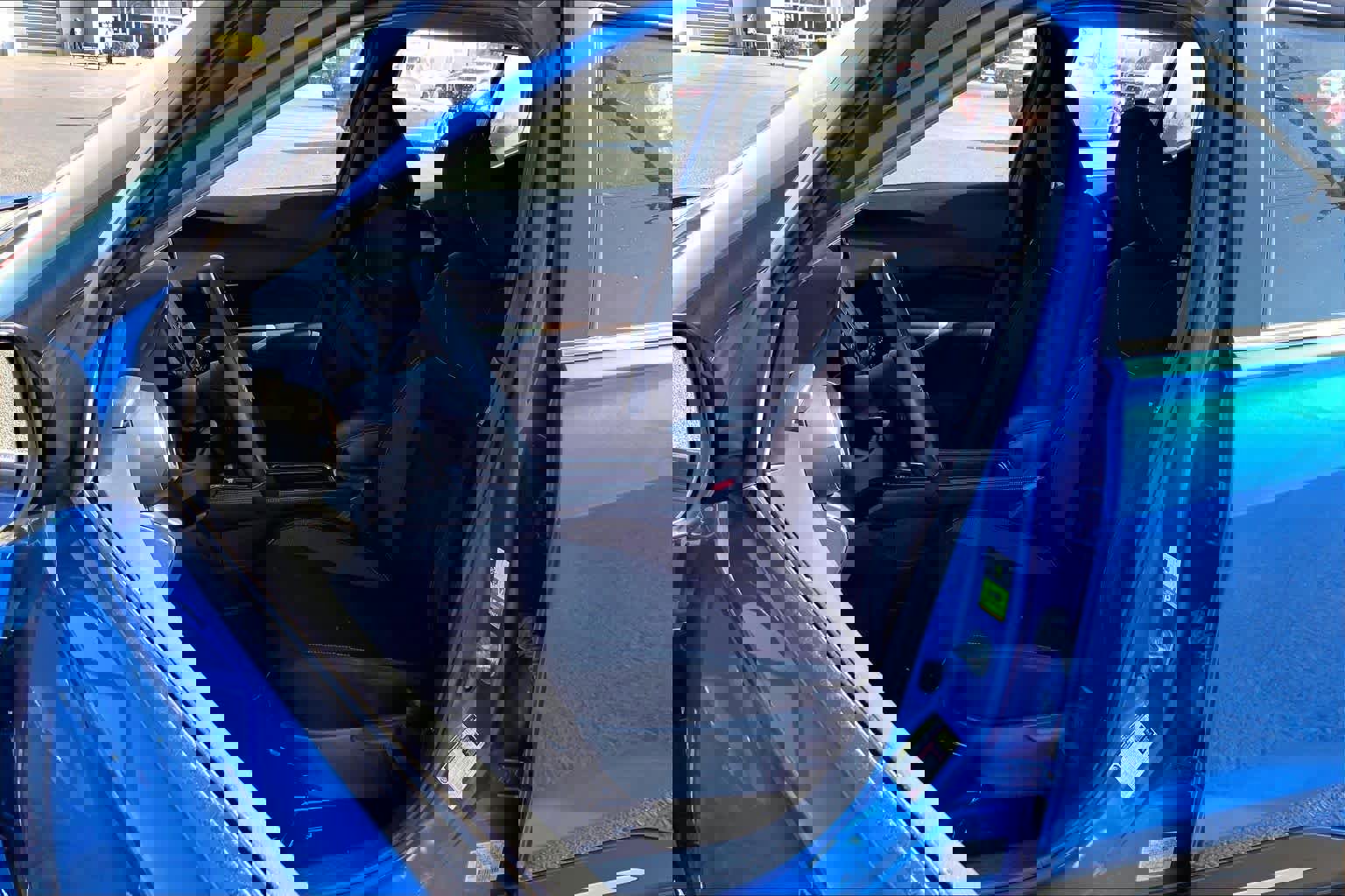 Used 2023 Nissan Kicks SR image 8