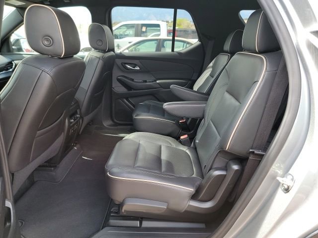 Certified 2023 Chevrolet Traverse Premier w/ Redline Edition image 9