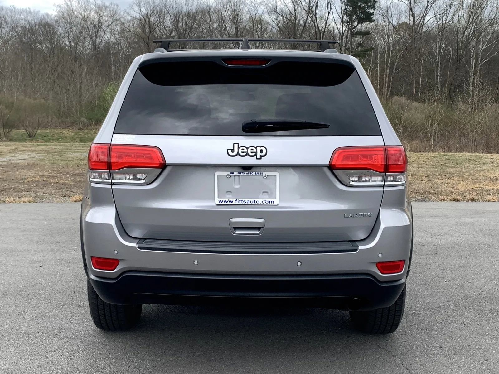 Used 2019 Jeep Grand Cherokee Laredo RWD image 6