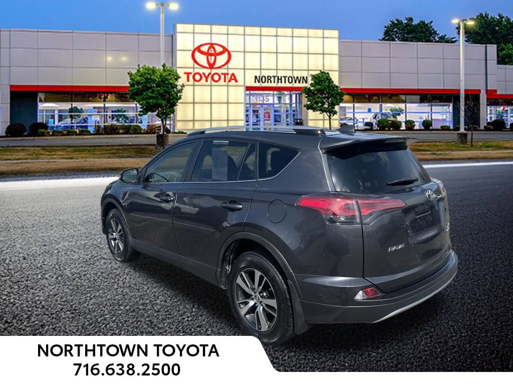 Used 2018 Toyota RAV4 XLE w/ Plus Extra Value Package AWD/4WD image 7