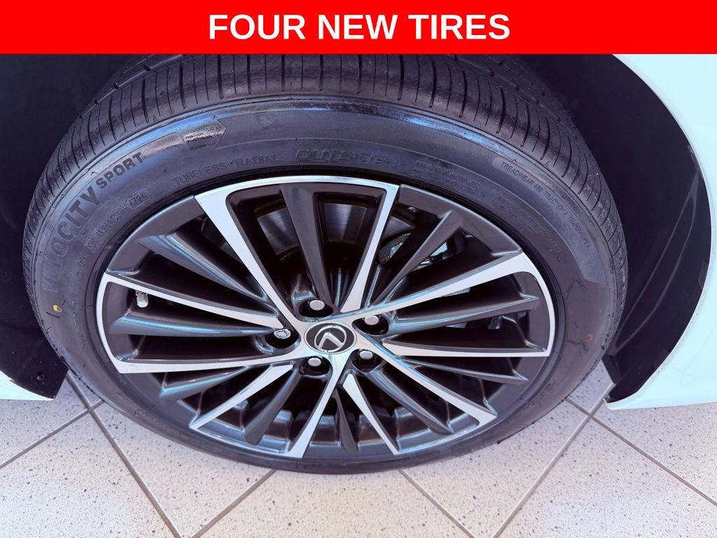 Certified 2024 Lexus ES 350 w/ Premium Package FWD image 4