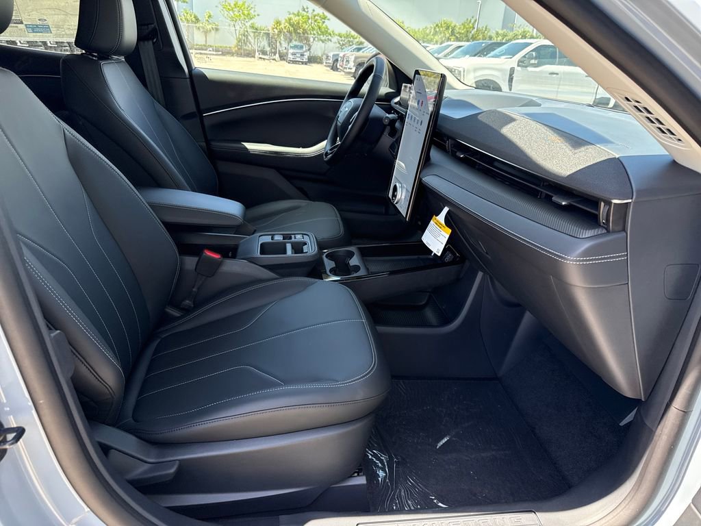 New 2026 Ford Mustang Mach-E Select RWD image 22