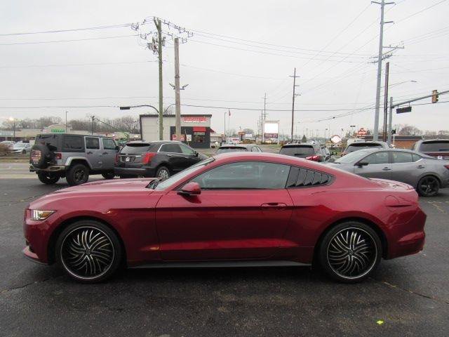 Used 2017 Ford Mustang Coupe w/ Equipment Group 051A image 4