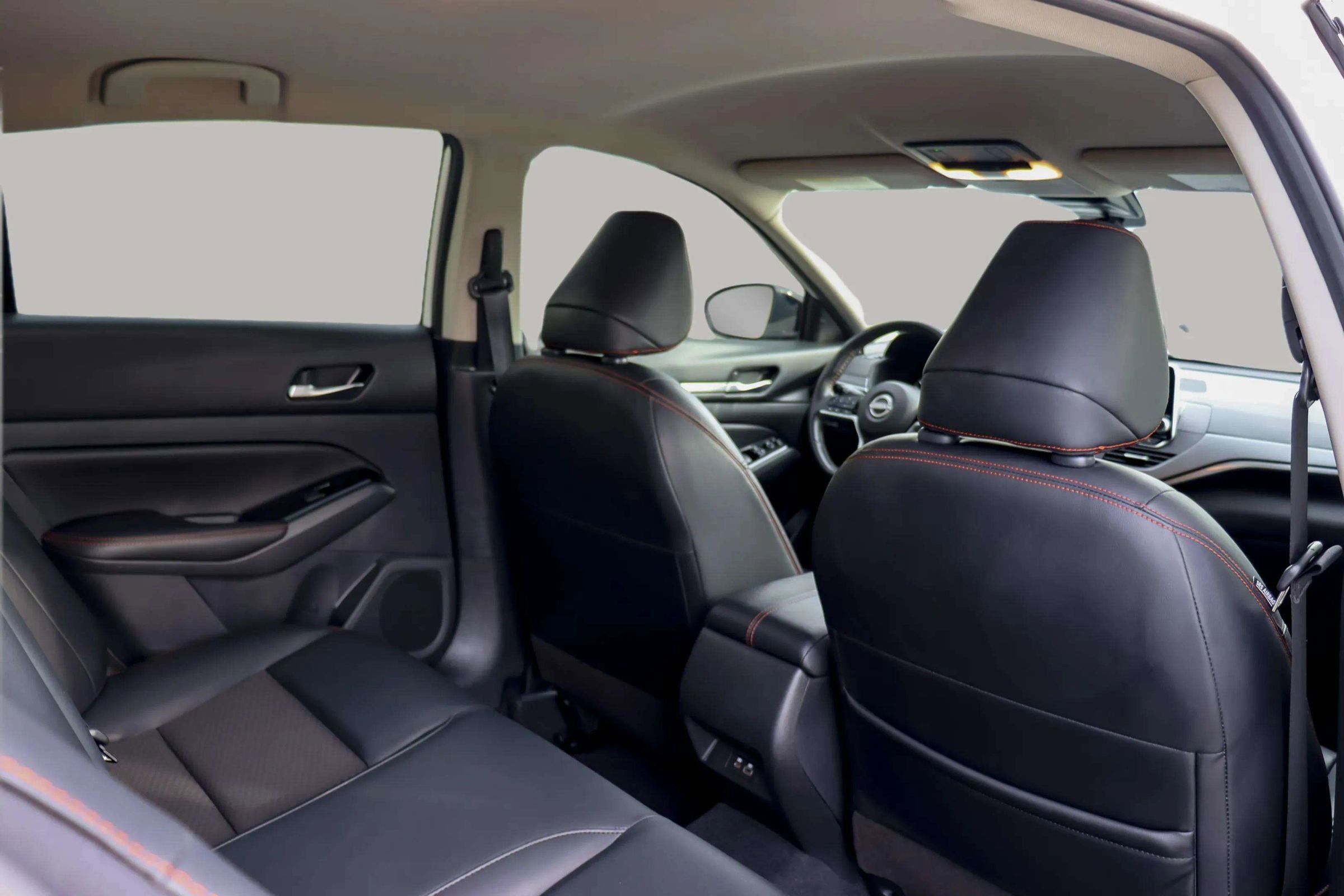 Used 2024 Nissan Altima 2.5 SR image 32