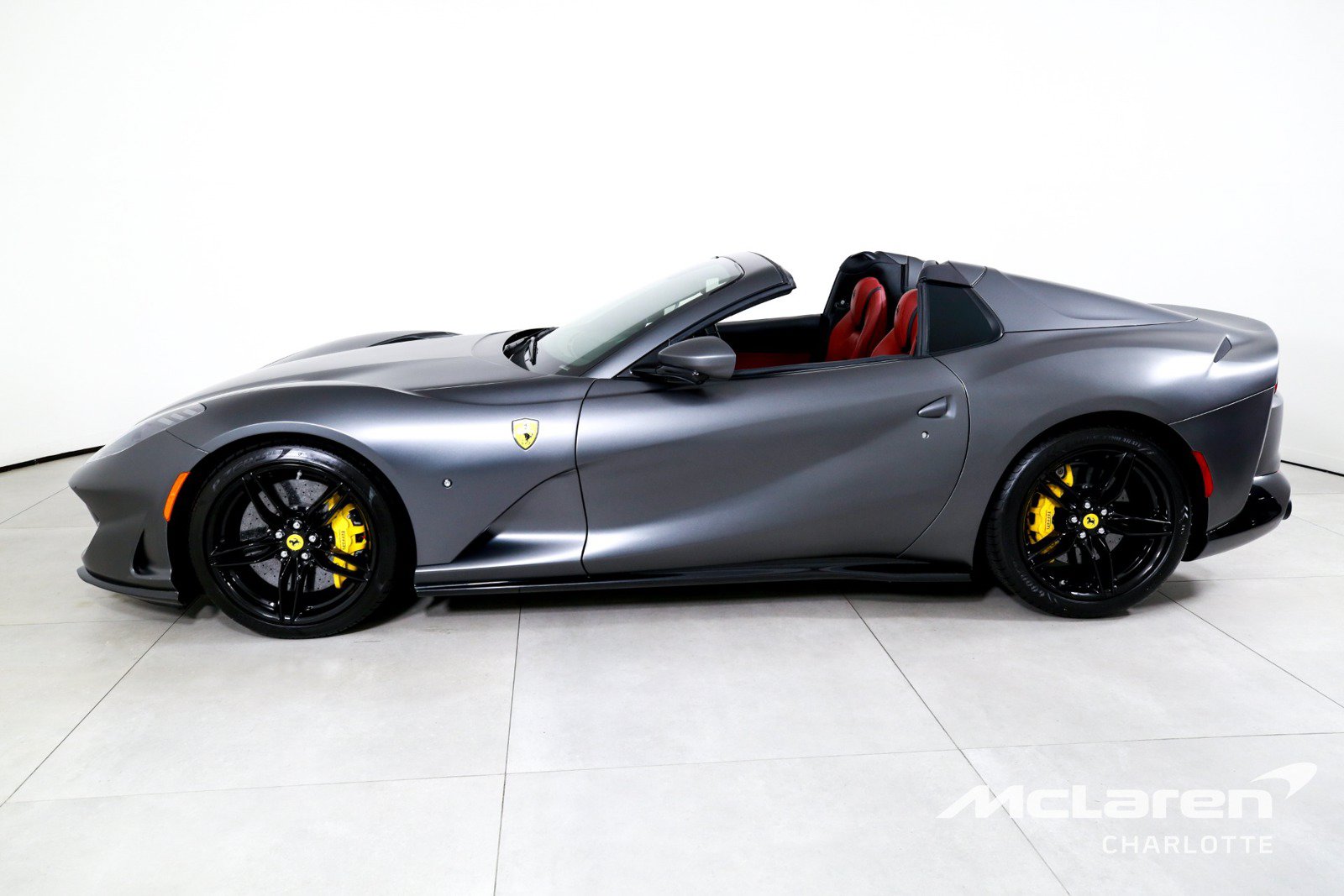 Used 2021 Ferrari 812 GTS RWD image 6