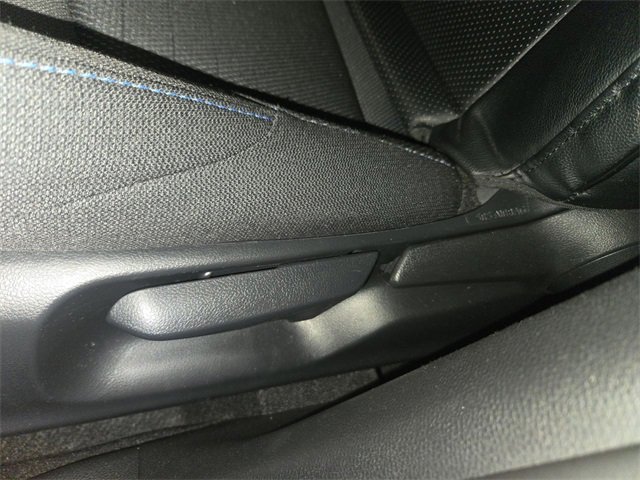 Used 2024 Toyota Corolla Cross SE image 12