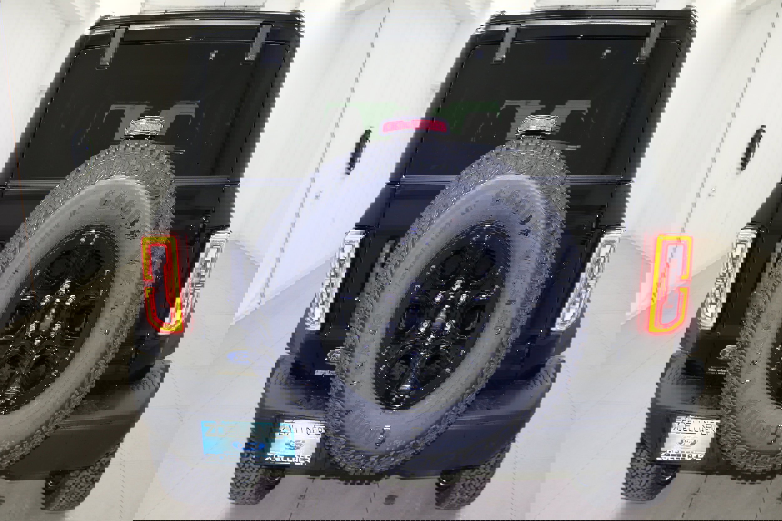 New 2025 Ford Bronco Badlands image 6