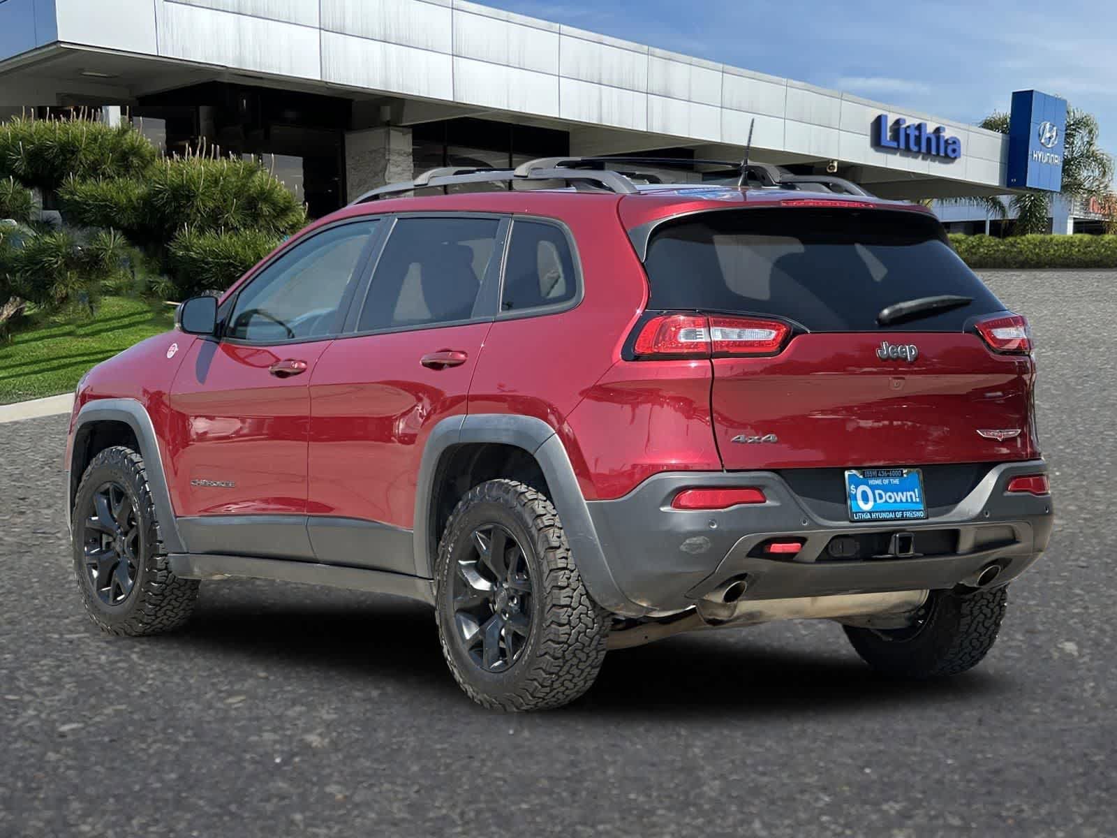 Used 2017 Jeep Cherokee Trailhawk w/ Comfort/Convenience Group AWD/4WD image 7