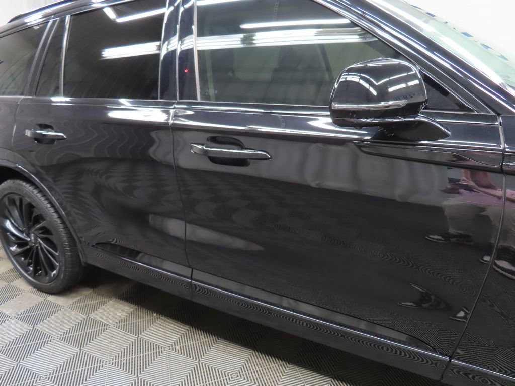 Used 2025 Lincoln Aviator Reserve w/ Jet Appearance Package AWD/4WD image 39