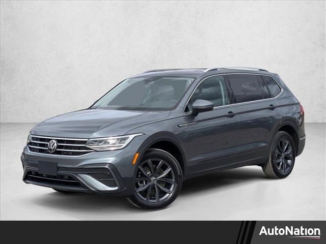 Used 2023 Volkswagen Tiguan SE w/ Panoramic Sunroof Package