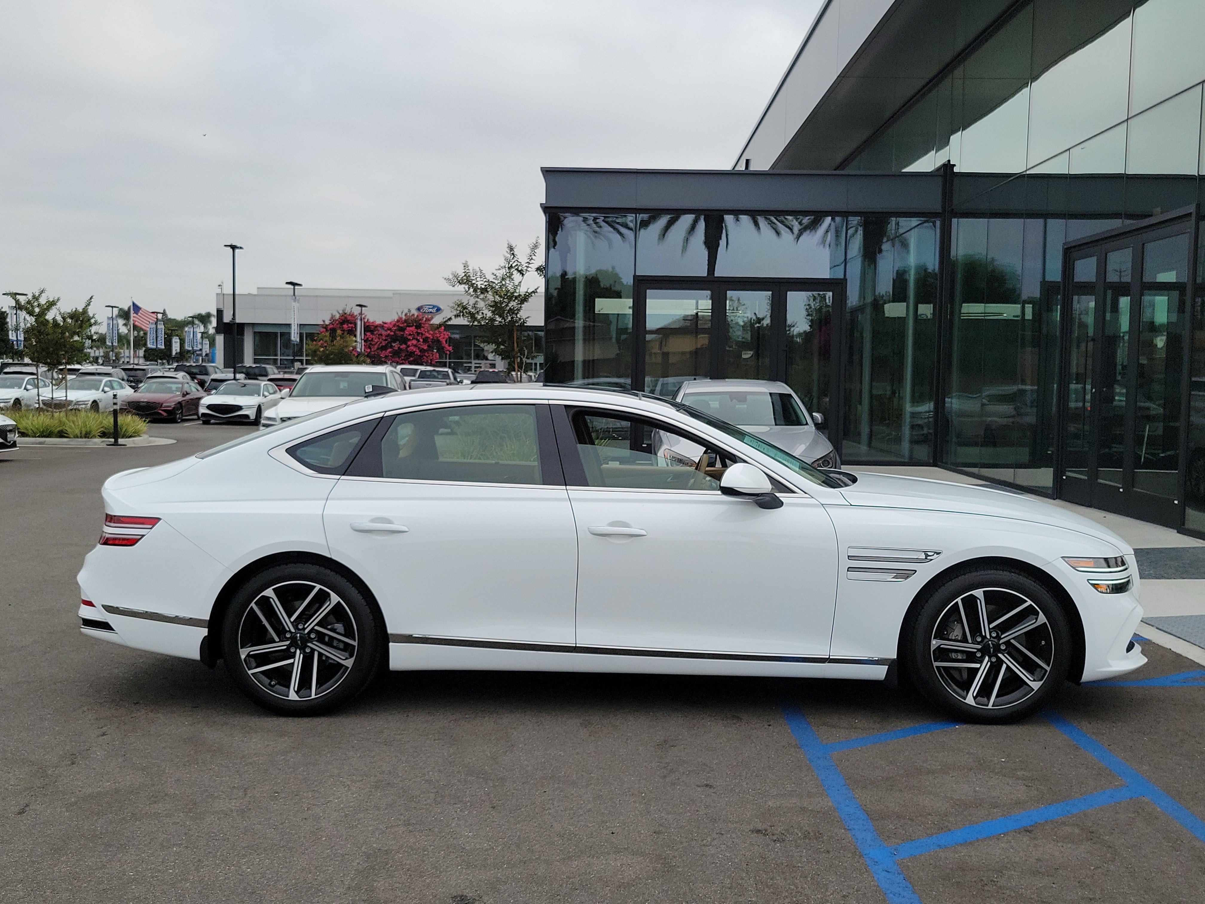 Certified 2026 Genesis G80 2.5T Advanced AWD/4WD image 5