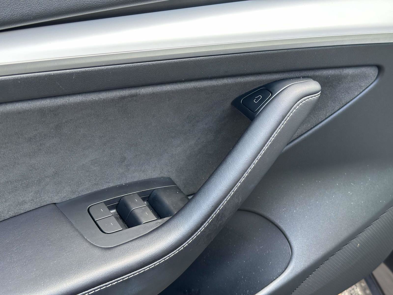 Used 2023 Tesla Model 3 Standard Range RWD image 14