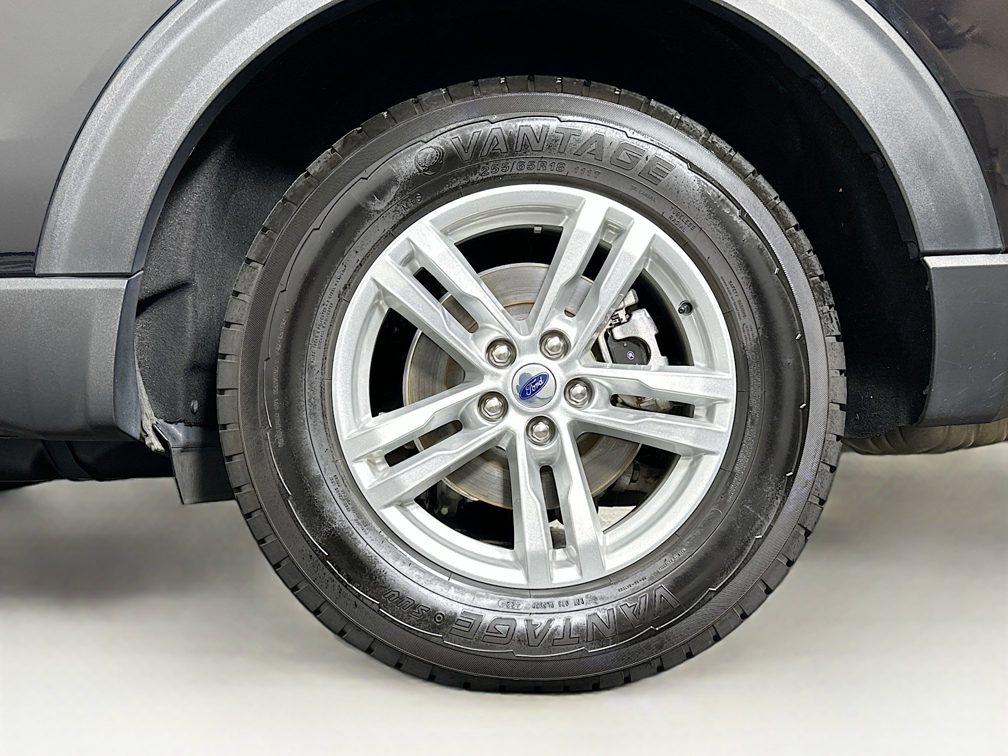 Used 2024 Ford Explorer XLT w/ Equipment Group 202A image 11